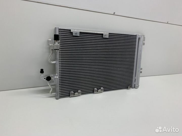 Радиатор кондиционера opel astra H Zafira B