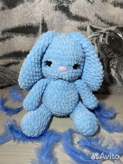 Плюшевая игрушка зайчик крючком