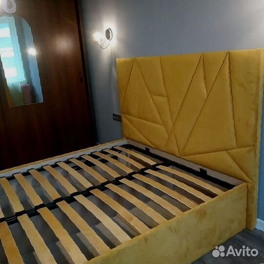 Кровать двуспальная