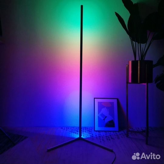 Угловой торшер с RGB подсветкой