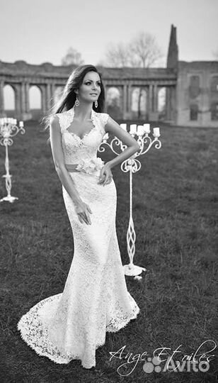 Легкое кружевное свадебное платье