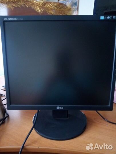 Монитор LG flatron