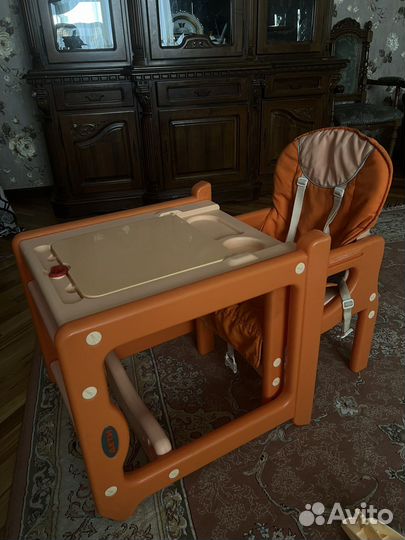 Столик для кормления ребенка