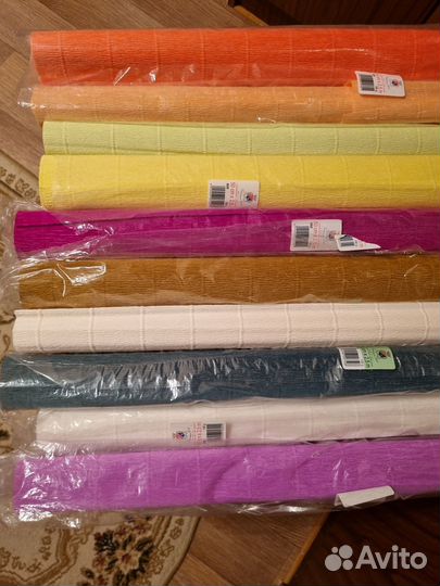 Продам гофрированную бумагу 20 шт