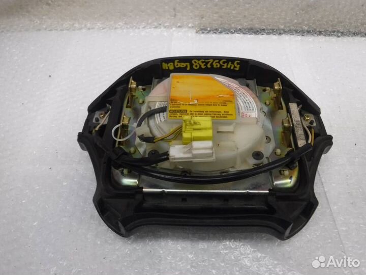 Подушка безопасности в руль