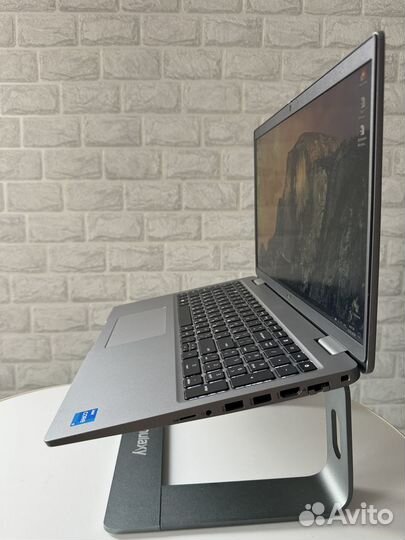 Dell Latitude 5520 i5-1135G7/16/512/Iris Xe