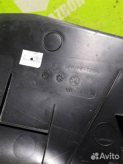 Обшивка стойки Шкода Октавия А4