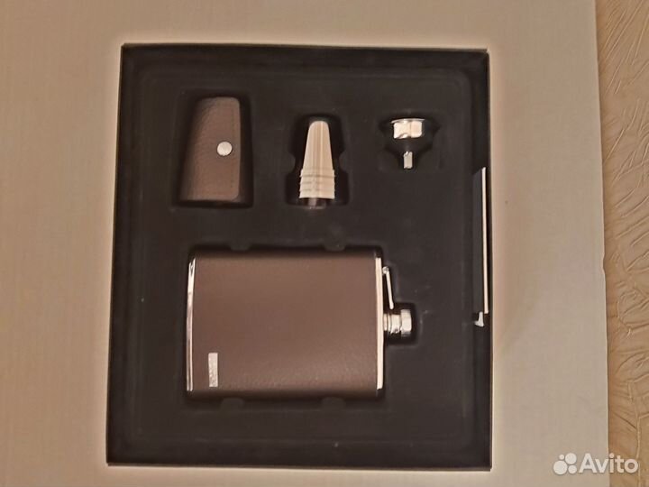 Подарочный набор фляжка и стопки Mustang