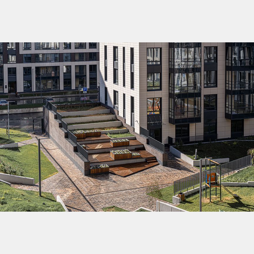 3-к. квартира, 98,8 м², 1/14 эт.