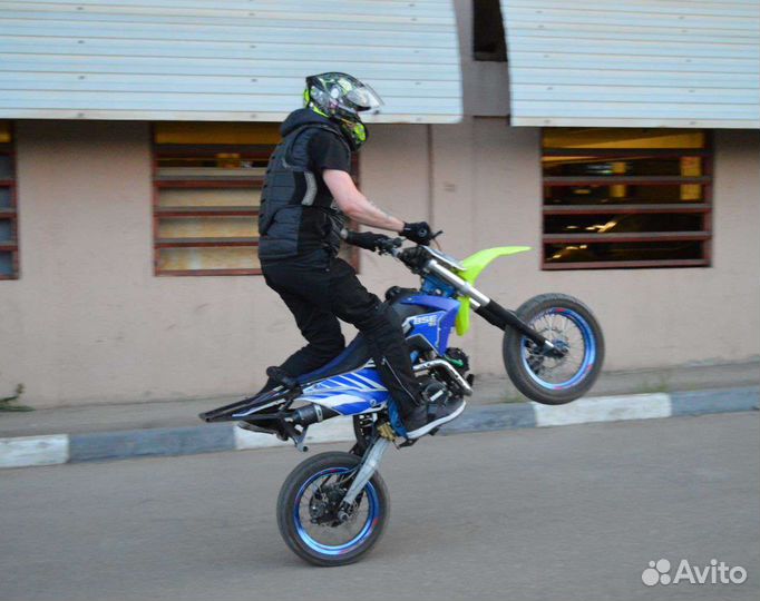 Мотоинструктор Стантрайдинг инструктор по вождению