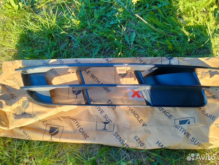 Решетки переднего бампера Audi Q7