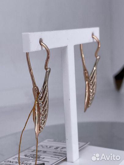 Золотые серьги 4.63 гр