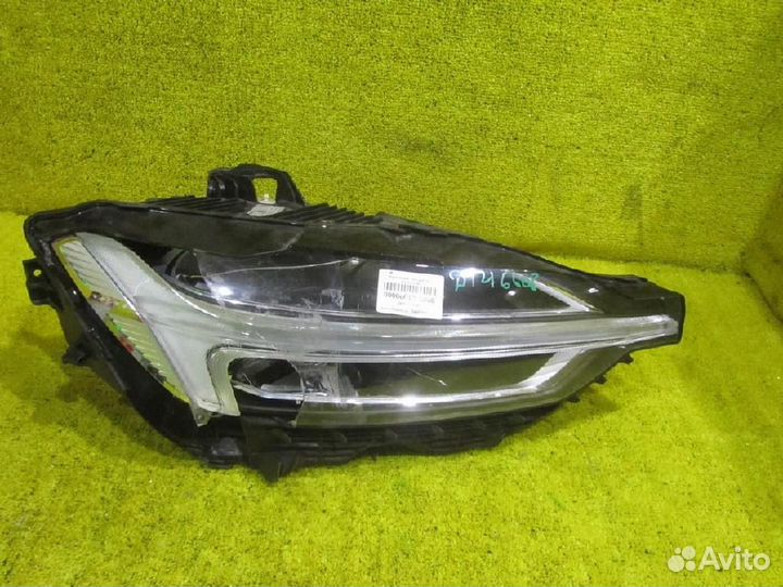 Фара правая Volvo XC60