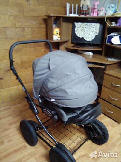 Прогулочная коляска 2 в 1