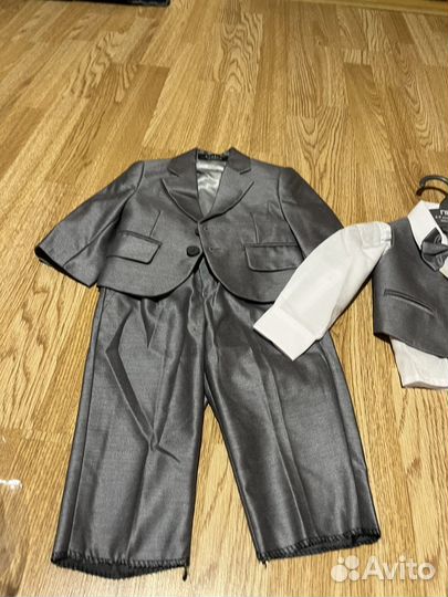 Покздничный костюм на мальчика 80 см
