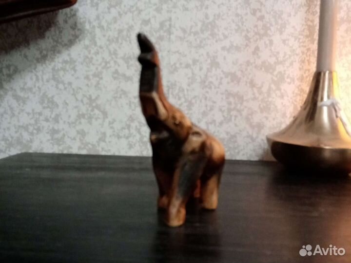 Фигурка слона