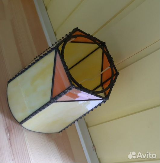 Светильник, лампа в технике Тиффани