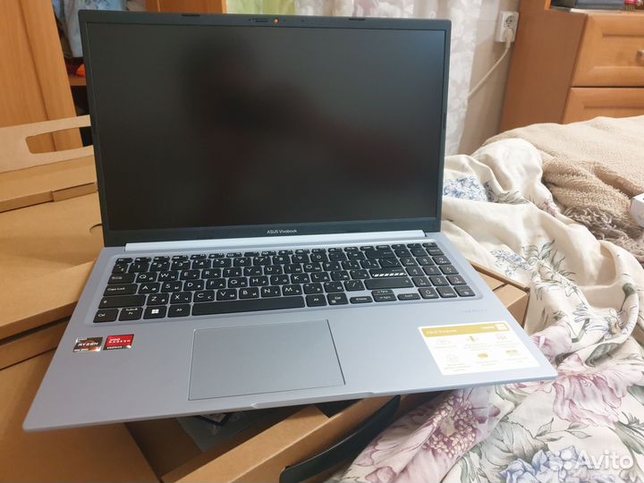 Ноутбук asus