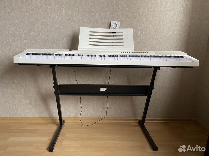 Цифровое фортепиано Tesler KB-8850