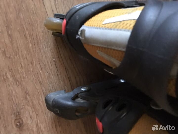 Роликовые коньки