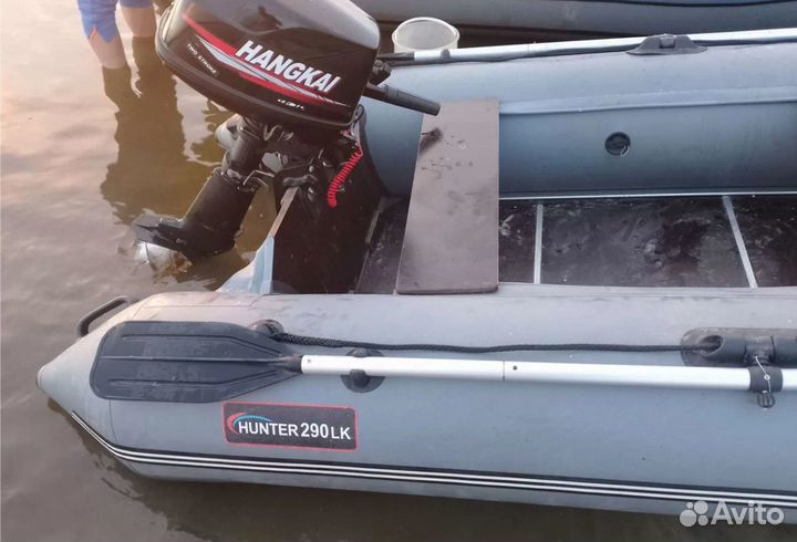 Лодка hunter 290 б/у без мотора