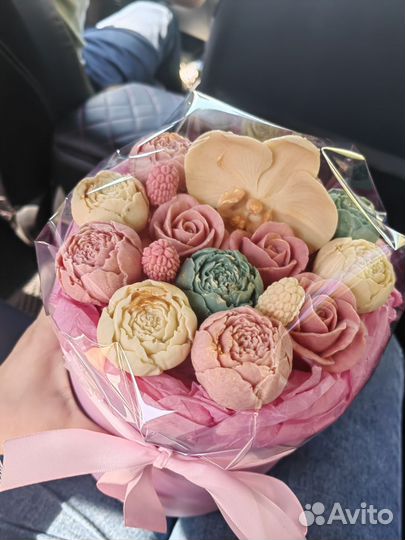 Букет из шоколадных цветов на день воспитателя