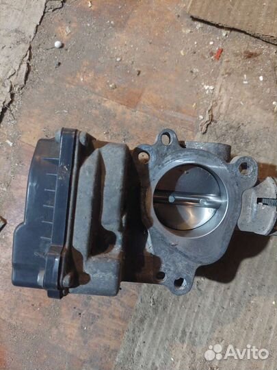 Дроссельная заслонка