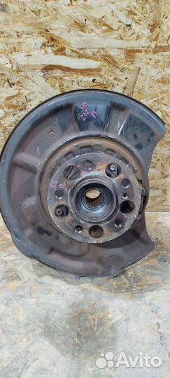 Ступица задняя правая Mercedes Benz W211