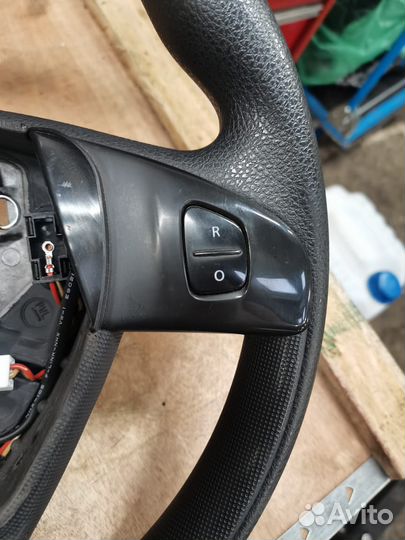 Руль Nissan Terrano 2017
