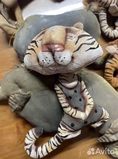 Тигренок игрушка