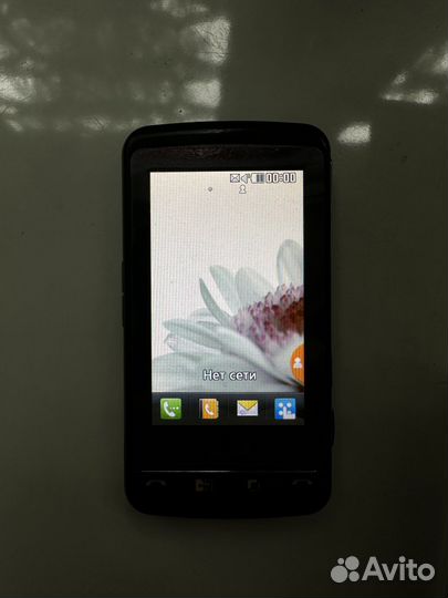 Сотовый телефон LG KS660