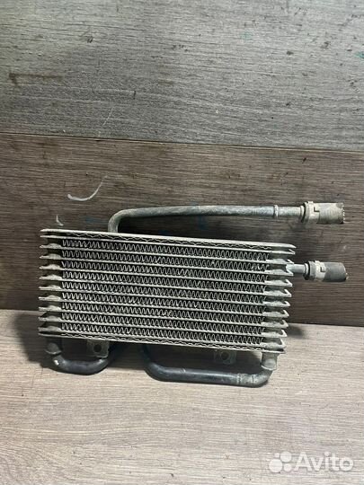 Радиатор гур Мерседес W221