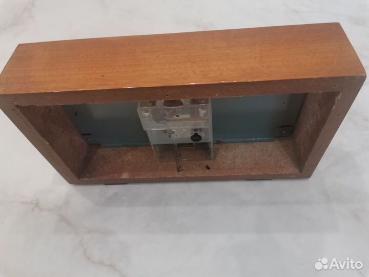 Настольные часы