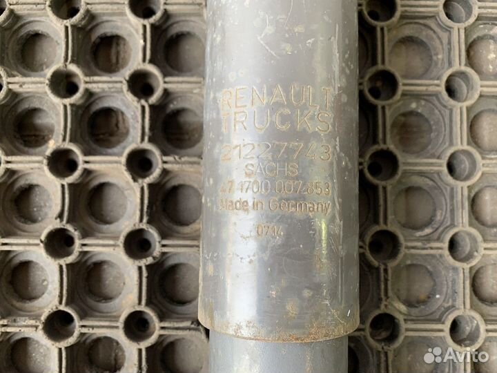 Амортизатор передний Renault T