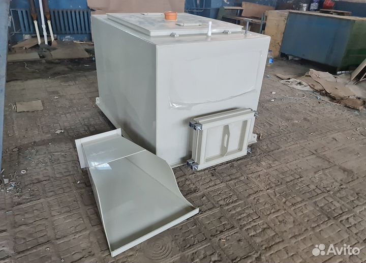 Теплый бак для перевозки рыбы