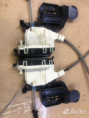 Замок двери задний Mercedes-Benz M-Class W166 M157