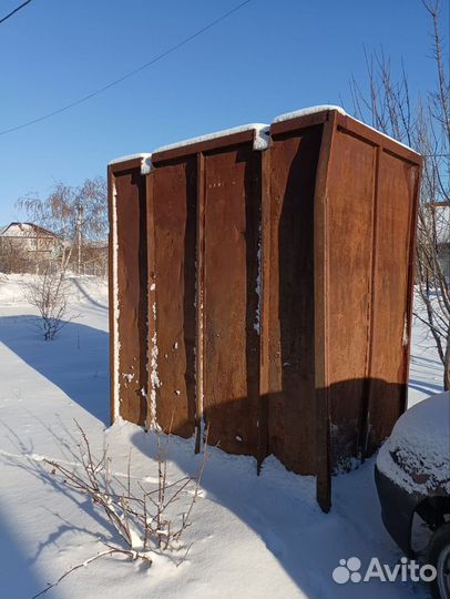 Гараж/каморка/склад/контейнер