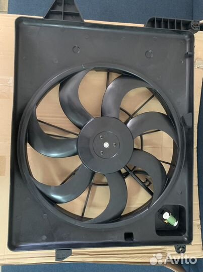 Диффузор вентилятора для Kia Sorento II 2009-2020