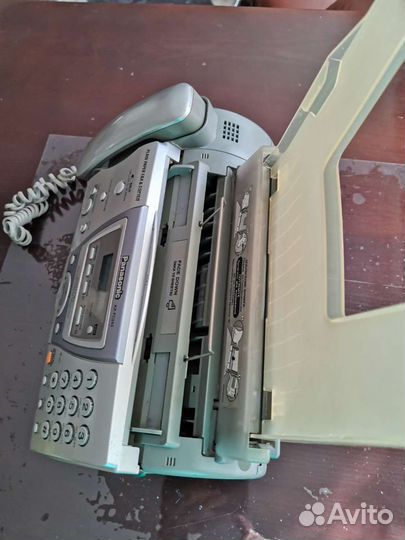 Телефон-факс Panasonic KX-FC243