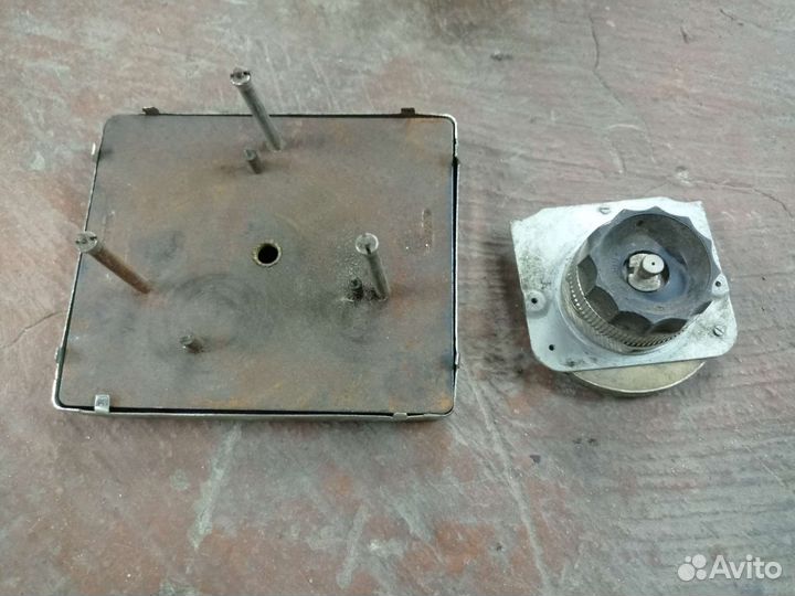 Запчасти от старых часов