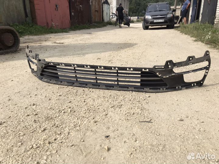Решетка бампера kia rio 3