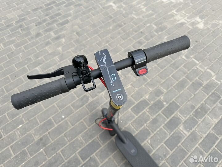 Электросамокат Xiaomi M365 Pro