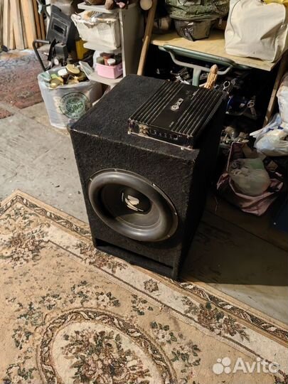 Активный сабвуфер