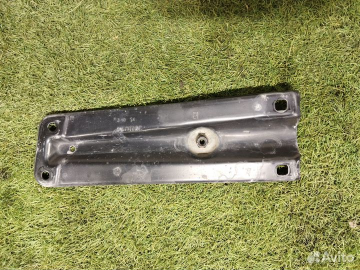 Балка АКПП Jeep Grand Cherokee SRT 2015г