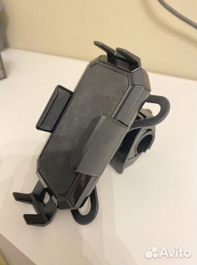 Держатель для телефона на мотоцикл