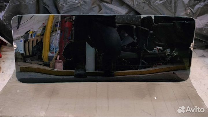 Заднее стекло нива