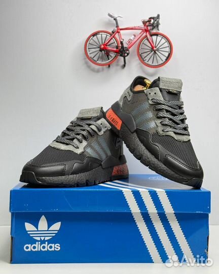 Кроссовки мужские adidas