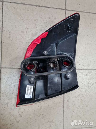 Фонарь задний правый Лада Гранта седан