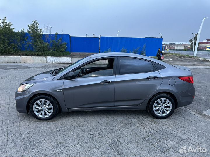 Hyundai Solaris 1.4 AT, 2013, 218 000 км