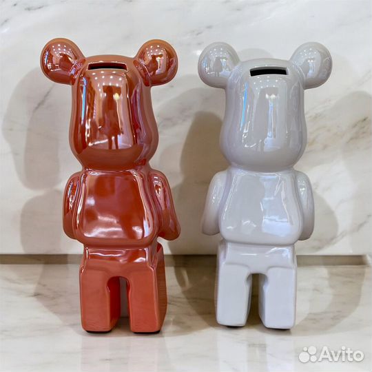 Медведь bearbrick
